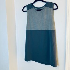 🌟🛍️🌟 3/$12 Grey Sleeveless Tee